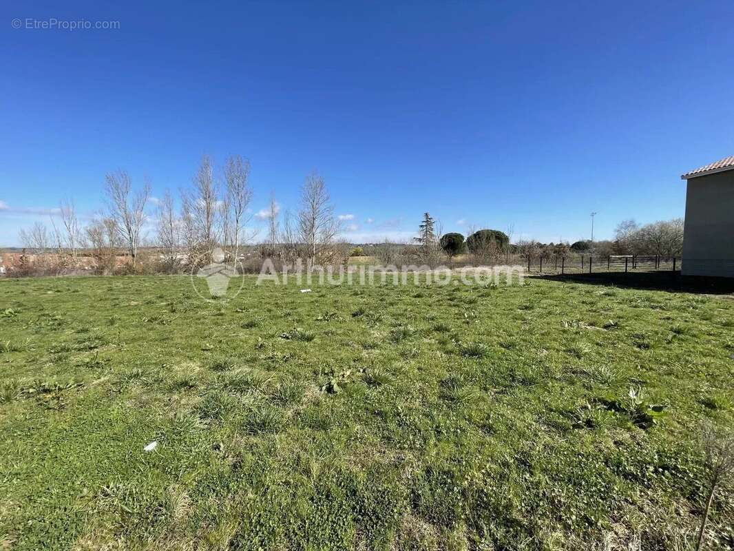 Terrain à GRAGNAGUE