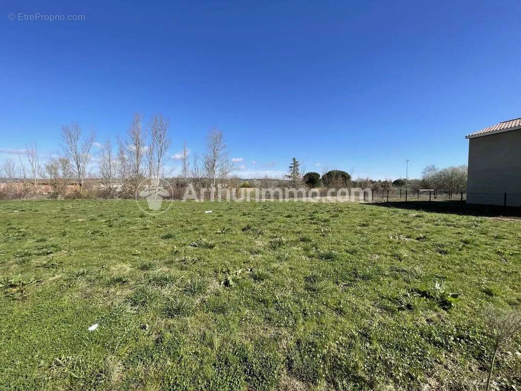 Terrain à GRAGNAGUE