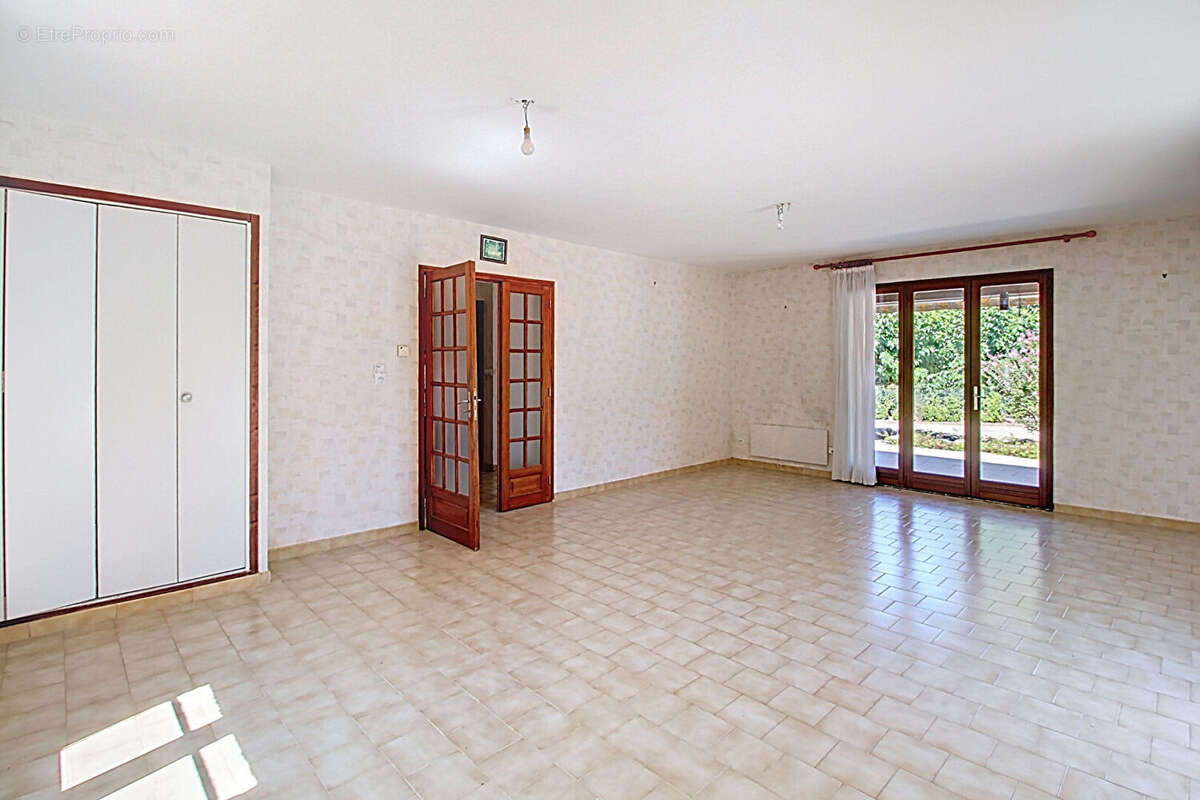 Maison à DRAGUIGNAN