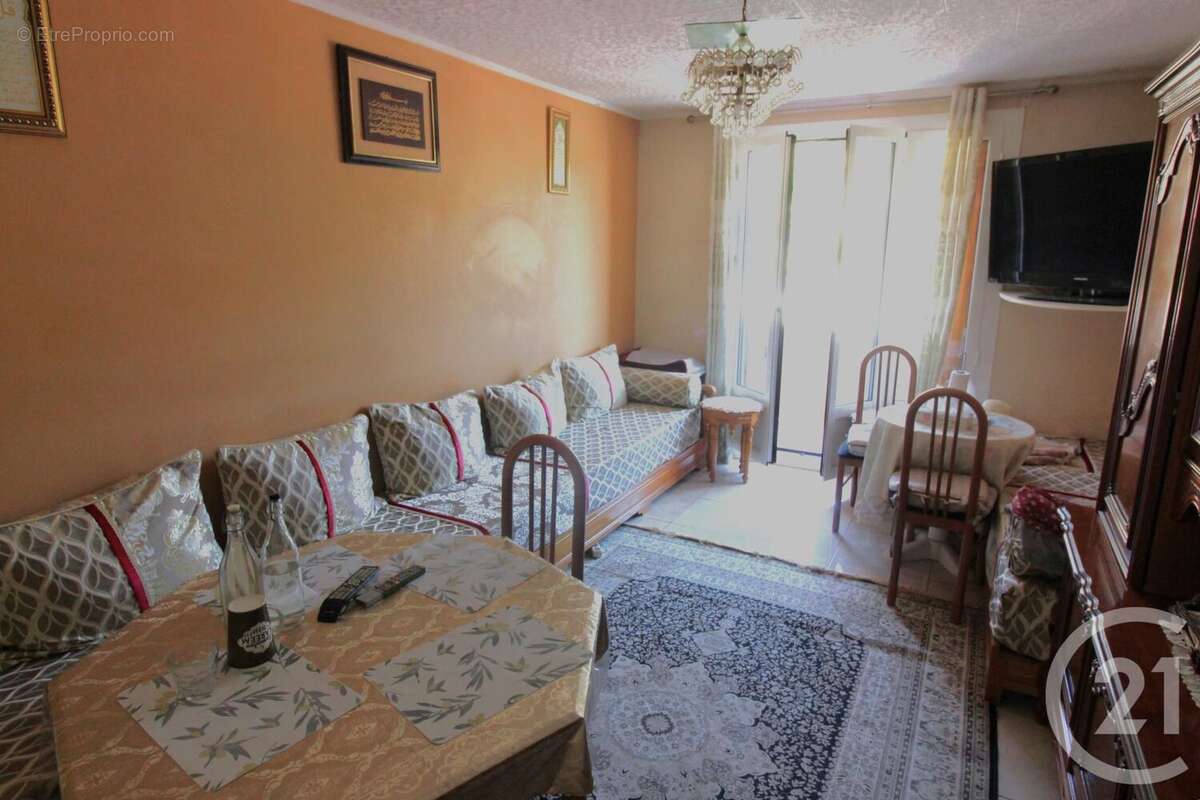 Appartement à MENTON