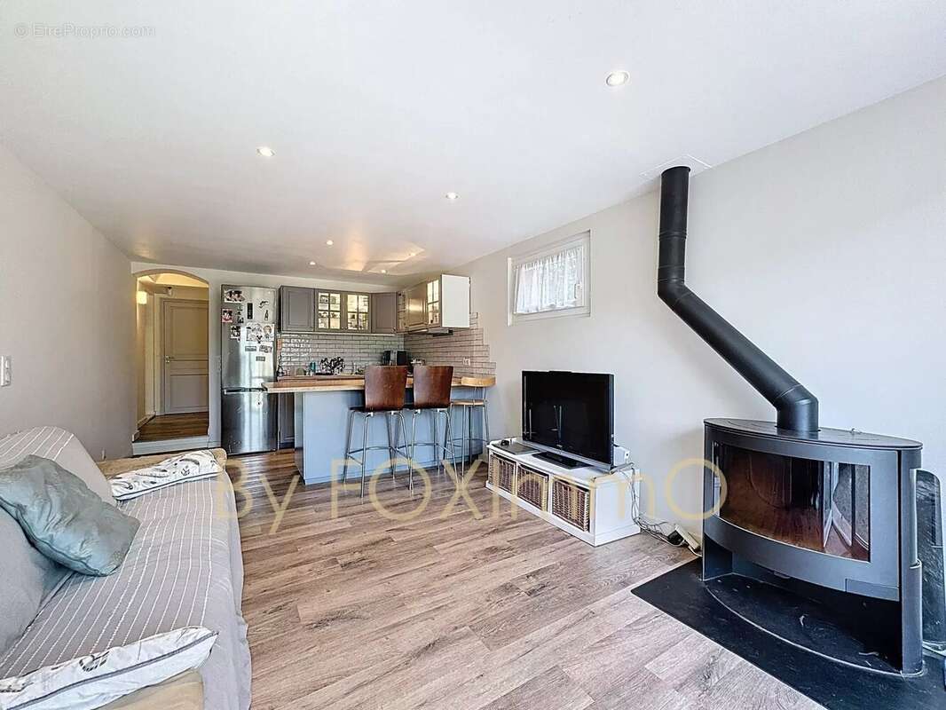 Maison à LES ADRETS-DE-L&#039;ESTEREL