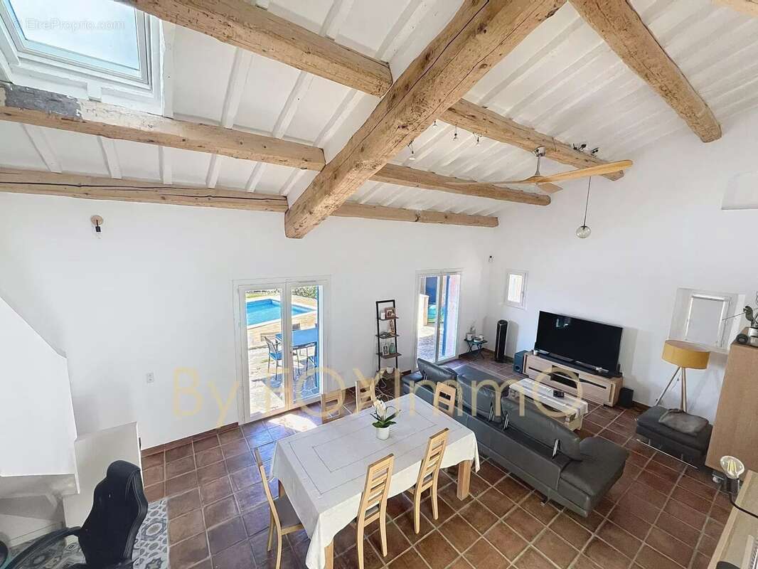 Maison à LES ADRETS-DE-L&#039;ESTEREL