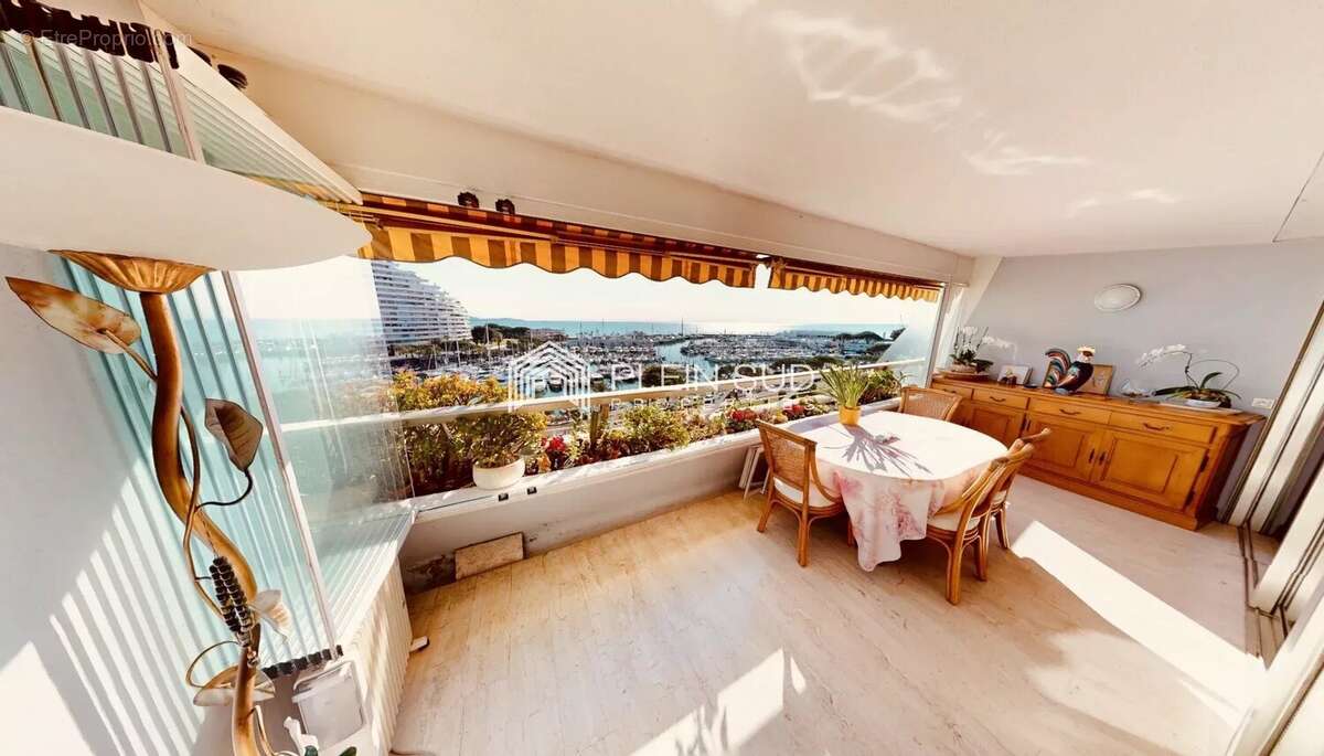 Appartement à VILLENEUVE-LOUBET