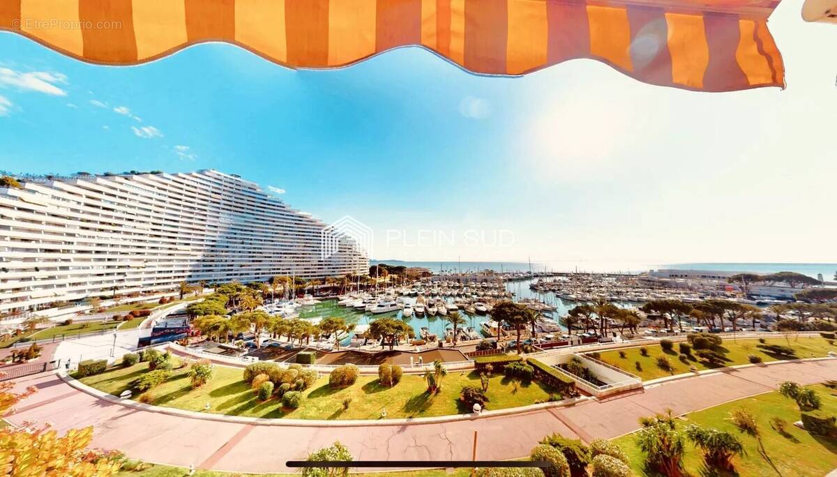 Appartement à VILLENEUVE-LOUBET