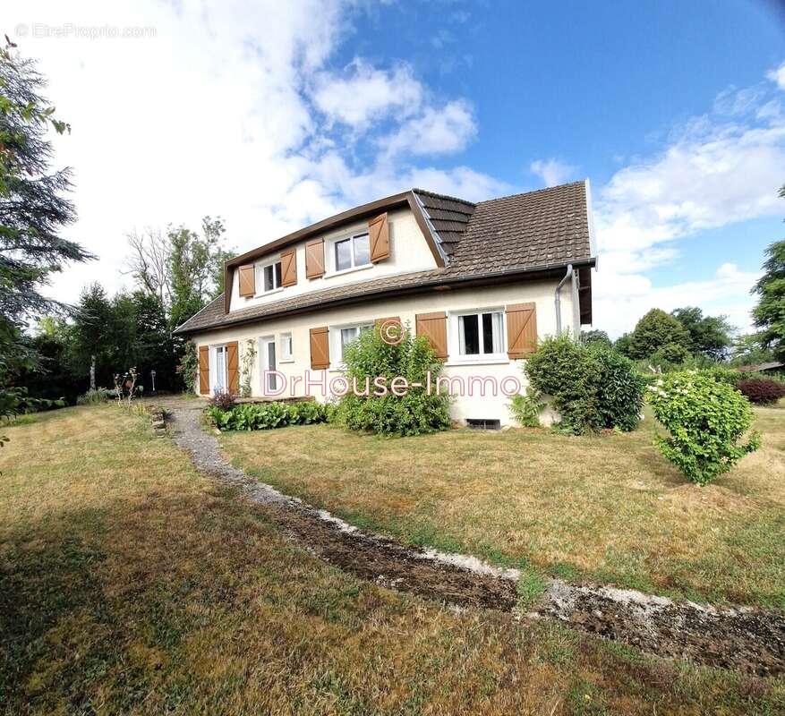 Maison à SAINT-CHEF