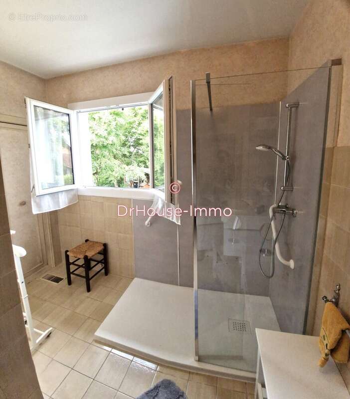 Maison à SAINT-CHEF