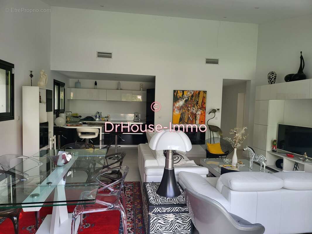 Maison à ARTIGUES-PRES-BORDEAUX