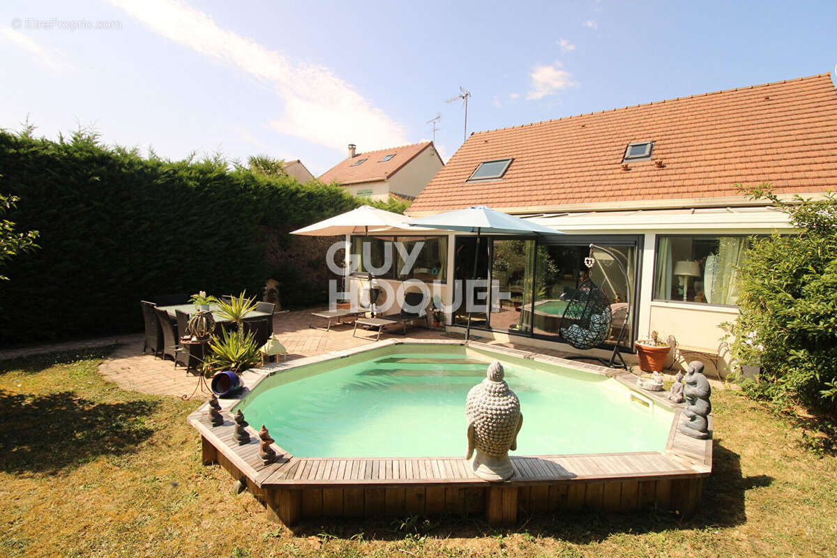 Maison à BRIE-COMTE-ROBERT