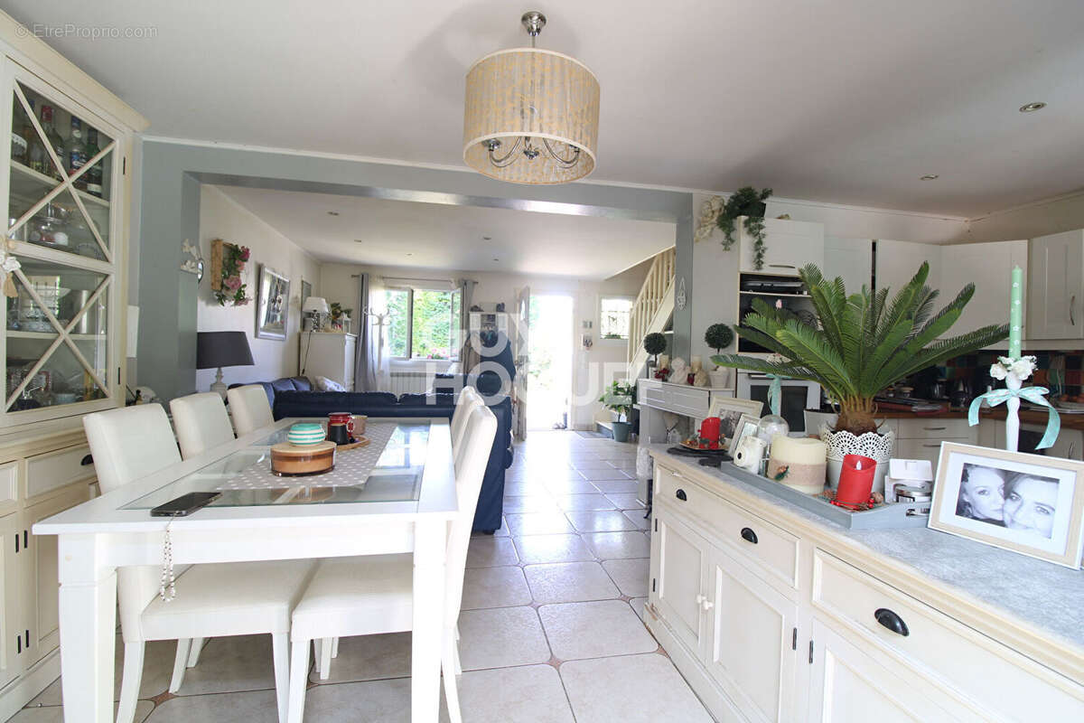 Maison à BRIE-COMTE-ROBERT