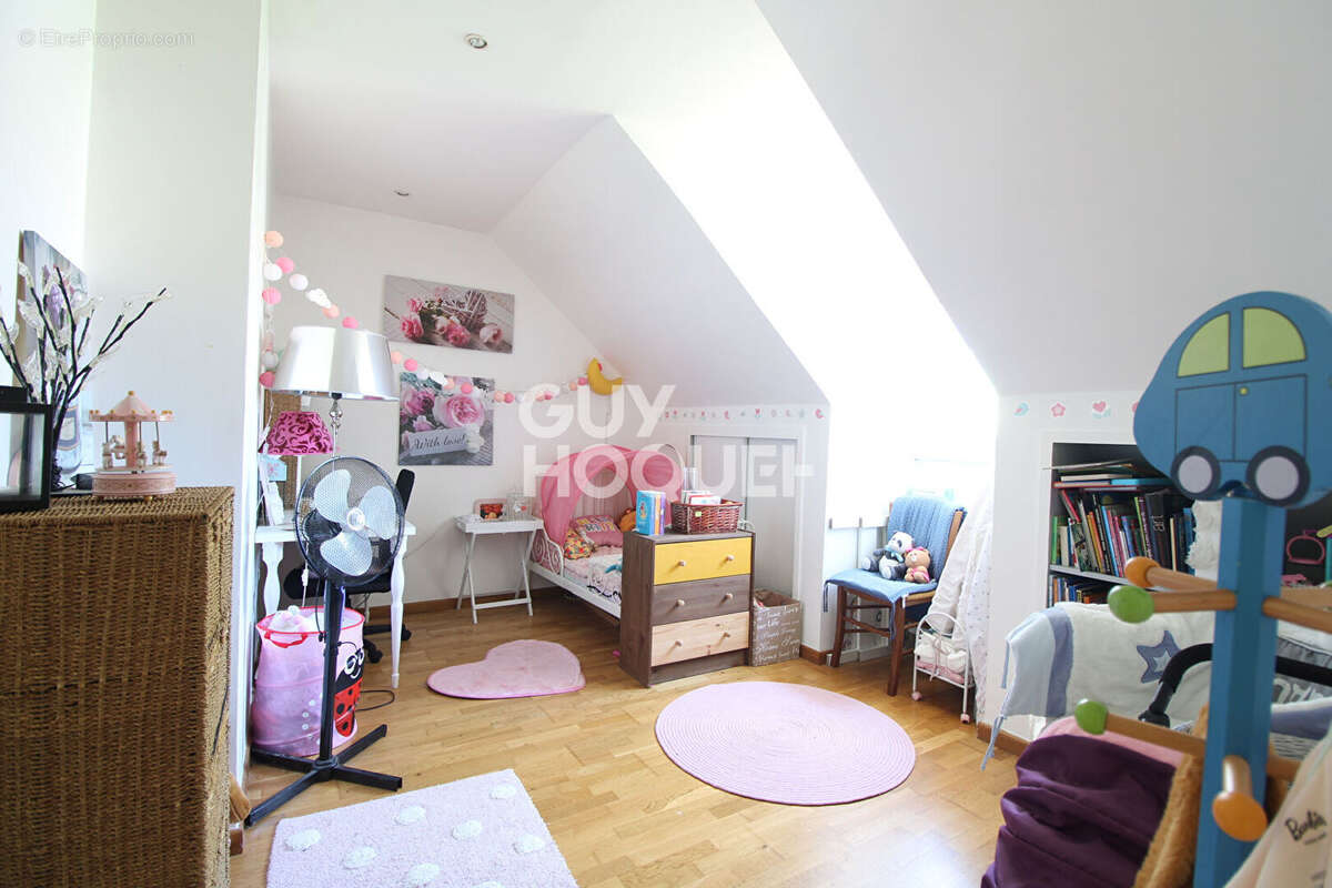 Maison à BRIE-COMTE-ROBERT