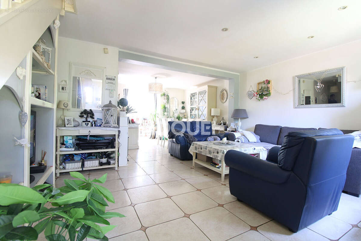 Maison à BRIE-COMTE-ROBERT