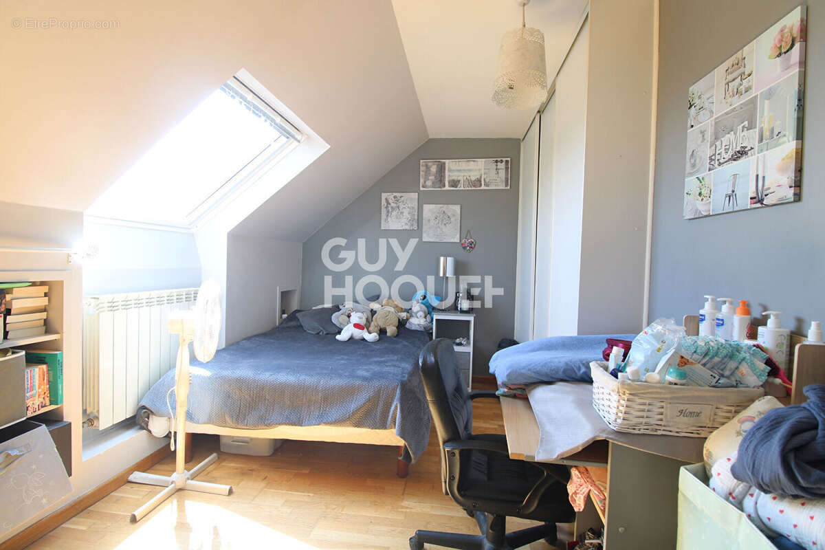 Maison à BRIE-COMTE-ROBERT