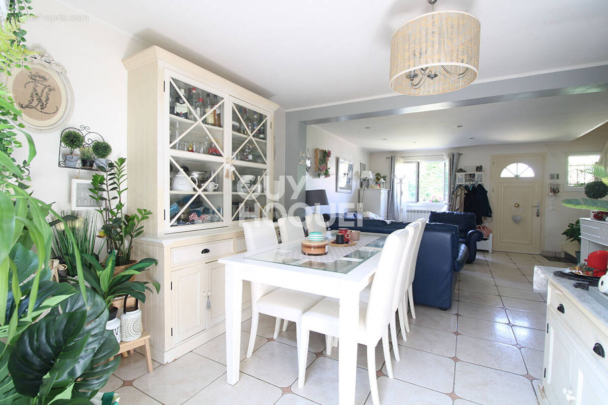 Maison à BRIE-COMTE-ROBERT