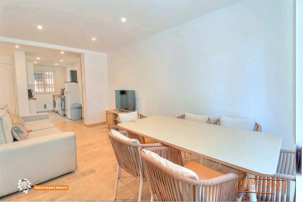 Appartement à VALLAURIS