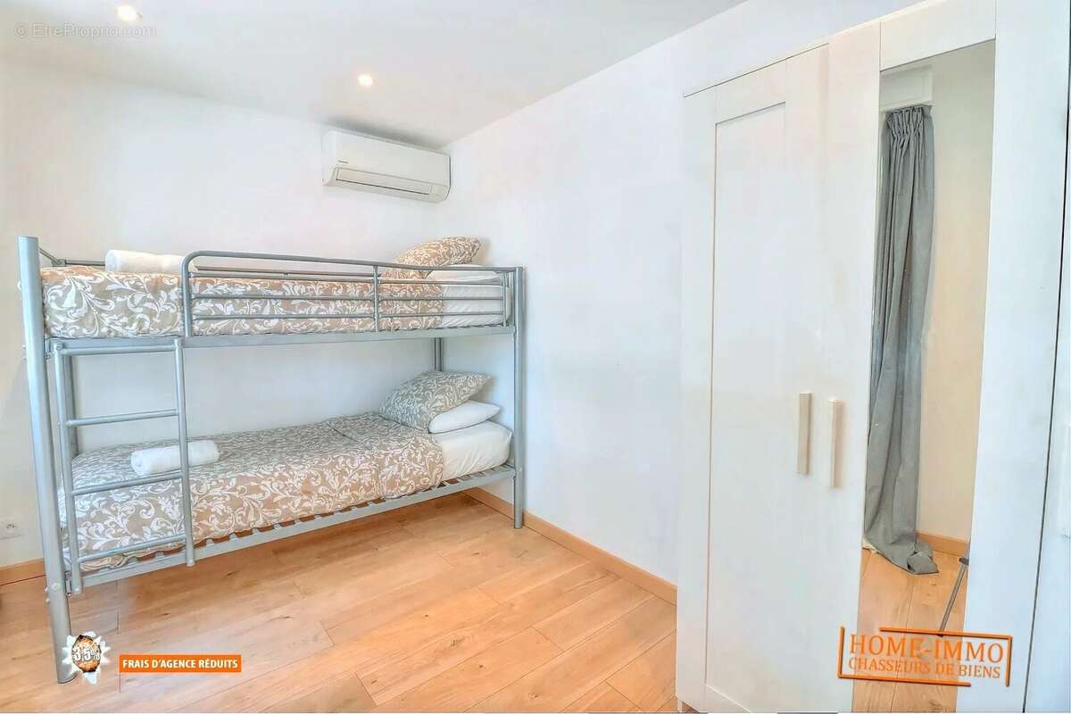 Appartement à VALLAURIS