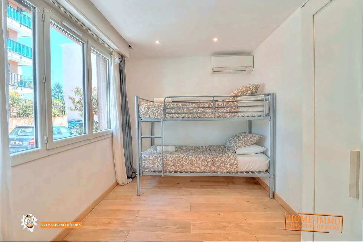 Appartement à VALLAURIS