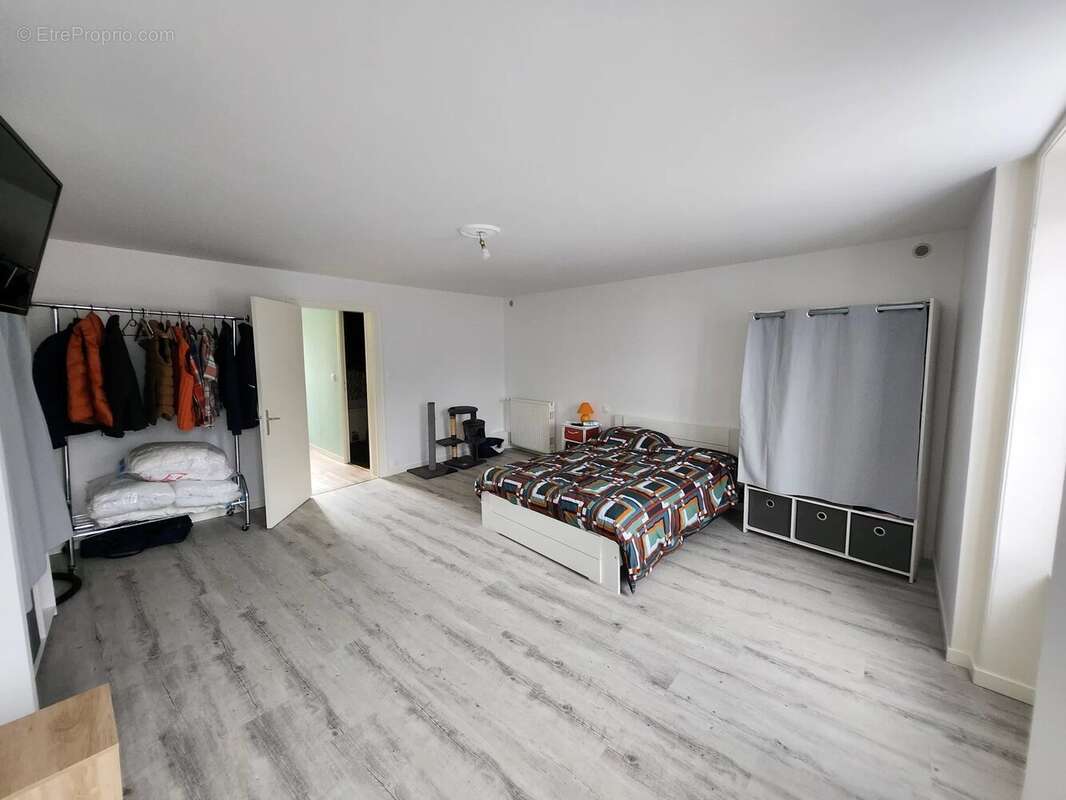 Maison à SAINT-BRICE-SUR-VIENNE