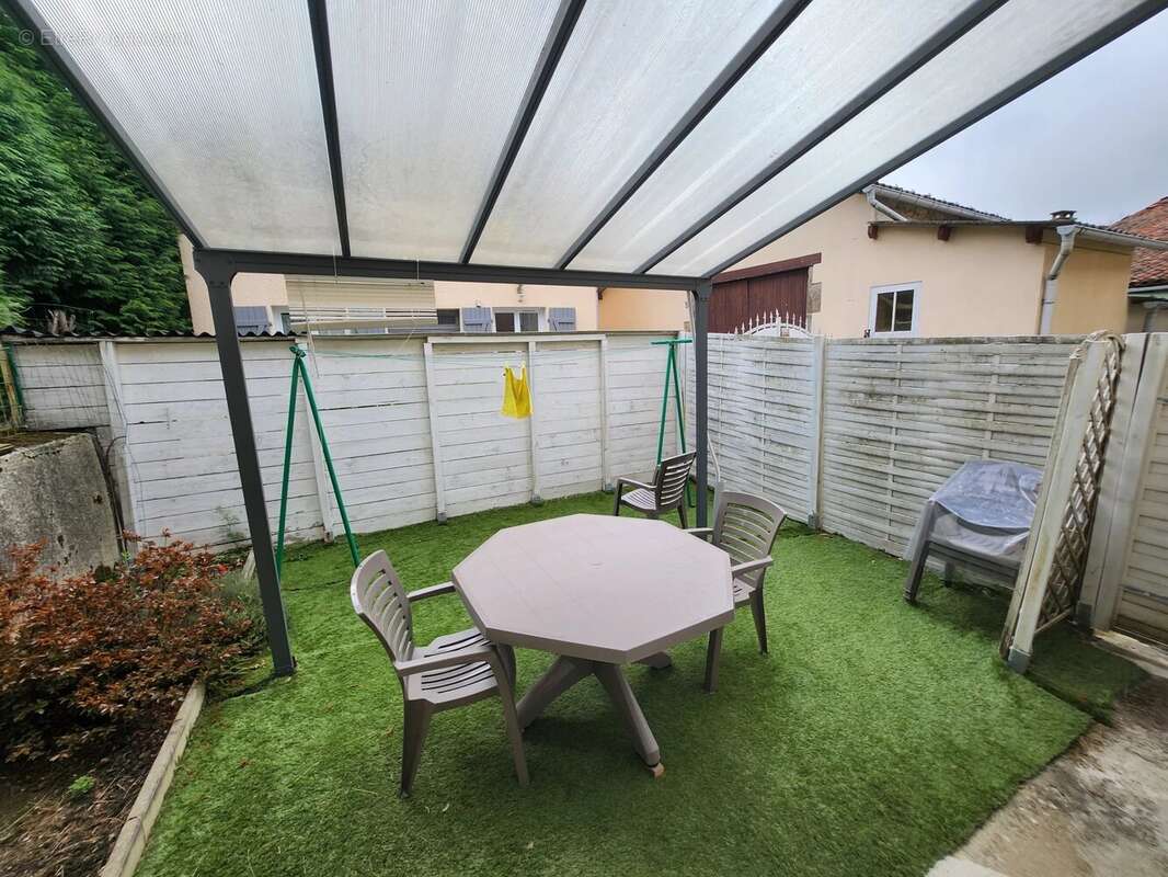 Maison à SAINT-BRICE-SUR-VIENNE