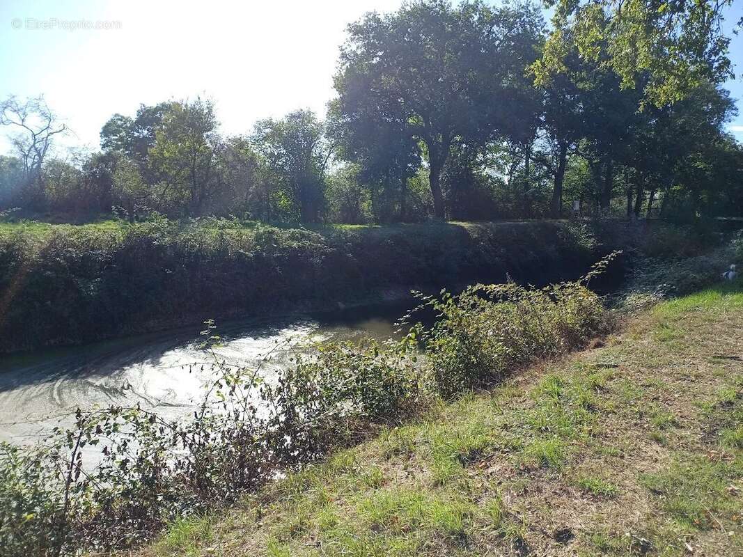 Maison à EPINEUIL-LE-FLEURIEL