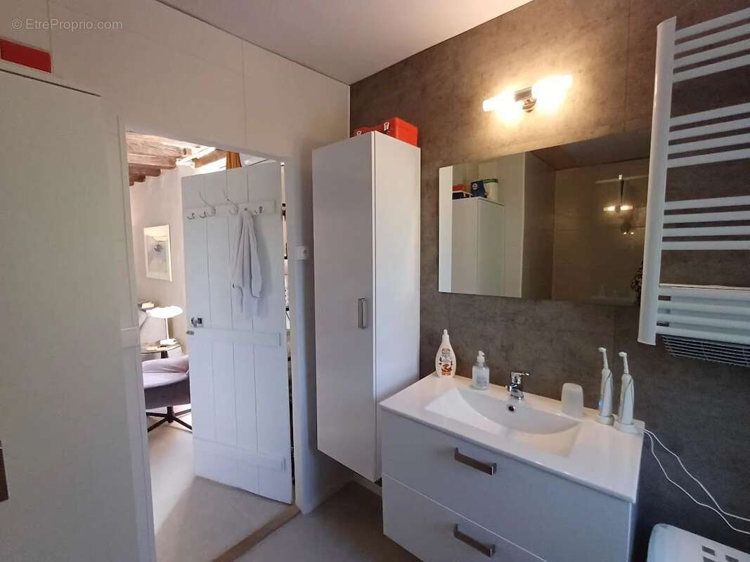 Maison à EPINEUIL-LE-FLEURIEL