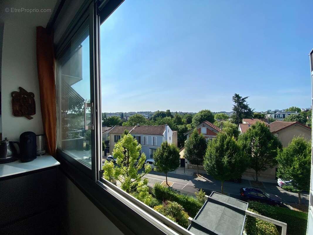 Appartement à LE PERREUX-SUR-MARNE