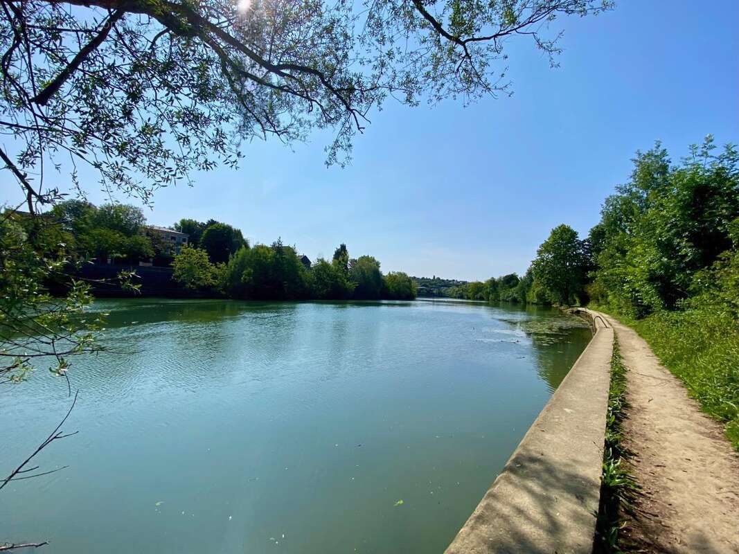 Appartement à LE PERREUX-SUR-MARNE