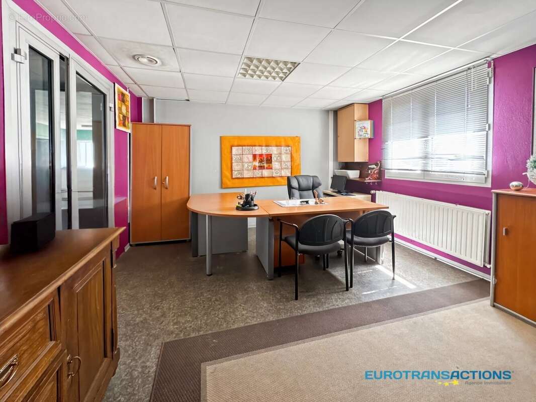 Commerce à SCHWEIGHOUSE-SUR-MODER