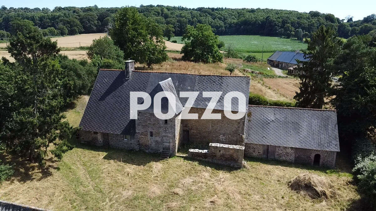 Maison à SAINT-SENIER-SOUS-AVRANCHES