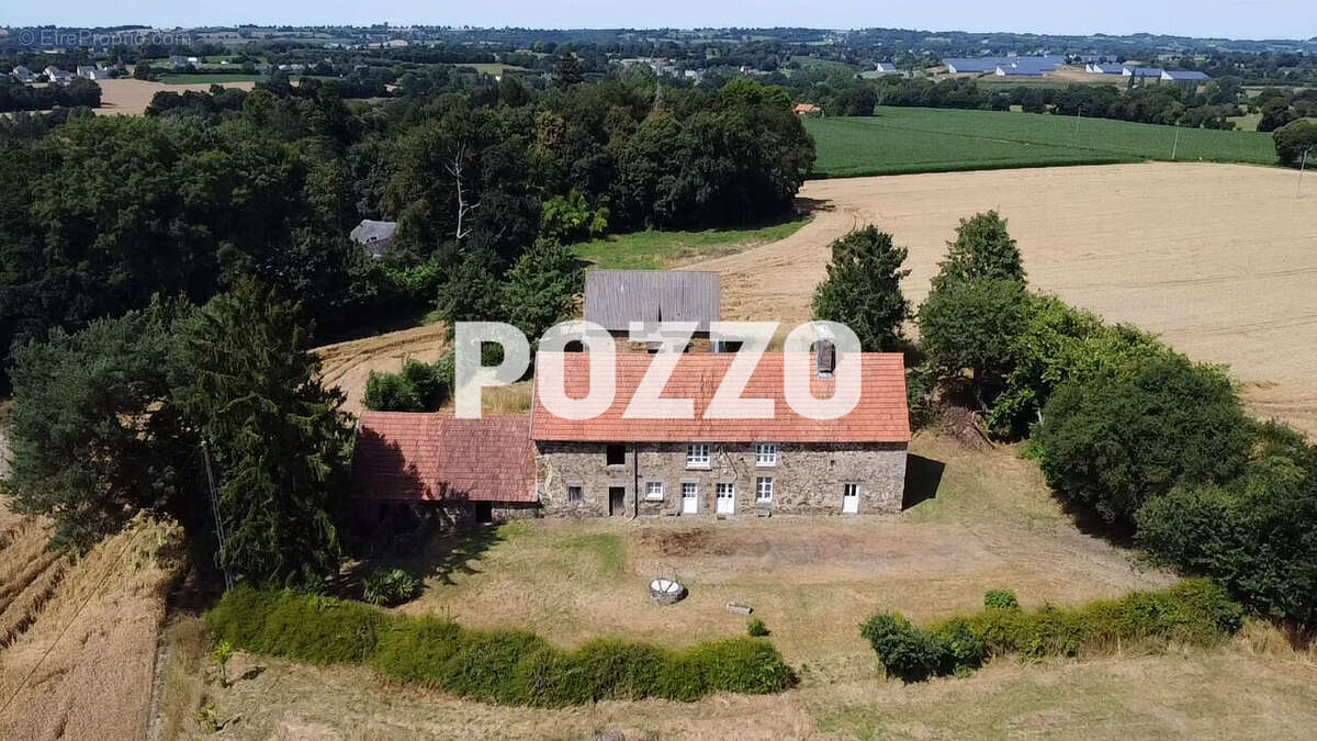 Maison à SAINT-SENIER-SOUS-AVRANCHES