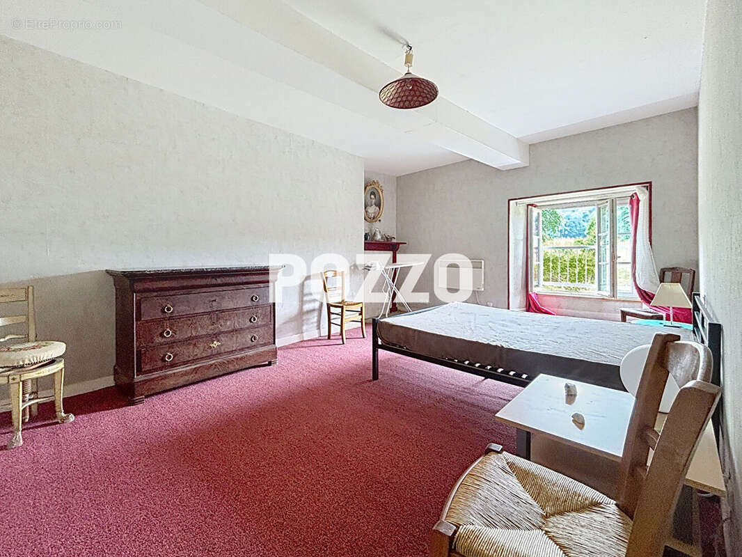 Maison à SAINT-SENIER-SOUS-AVRANCHES