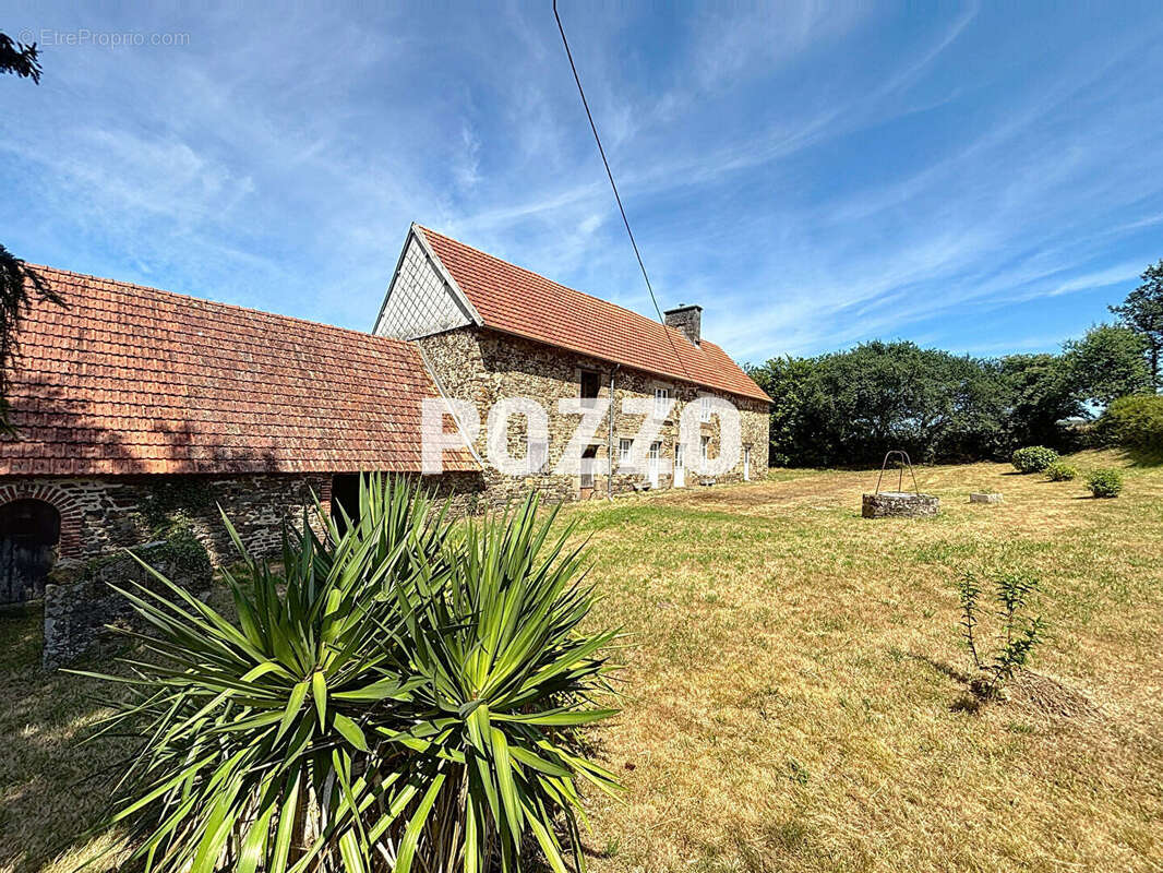 Maison à SAINT-SENIER-SOUS-AVRANCHES