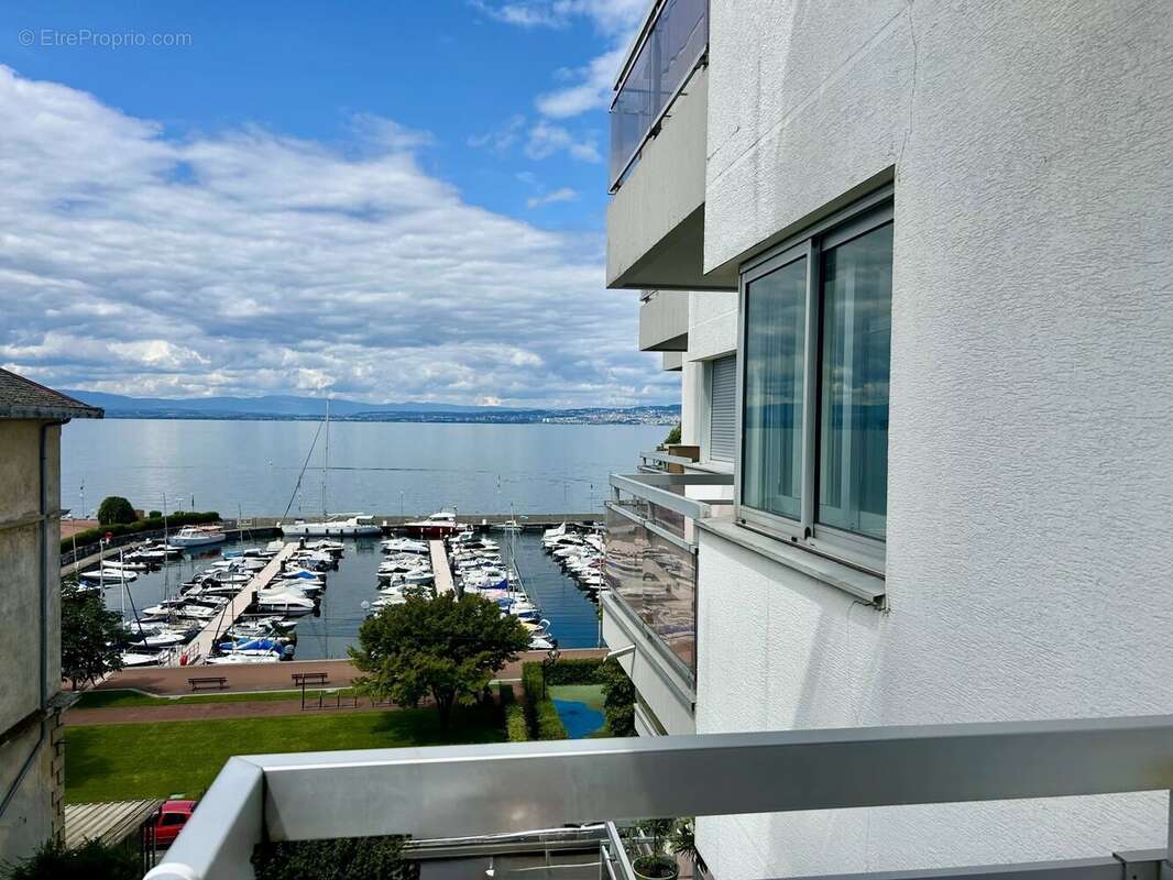 Appartement à EVIAN-LES-BAINS