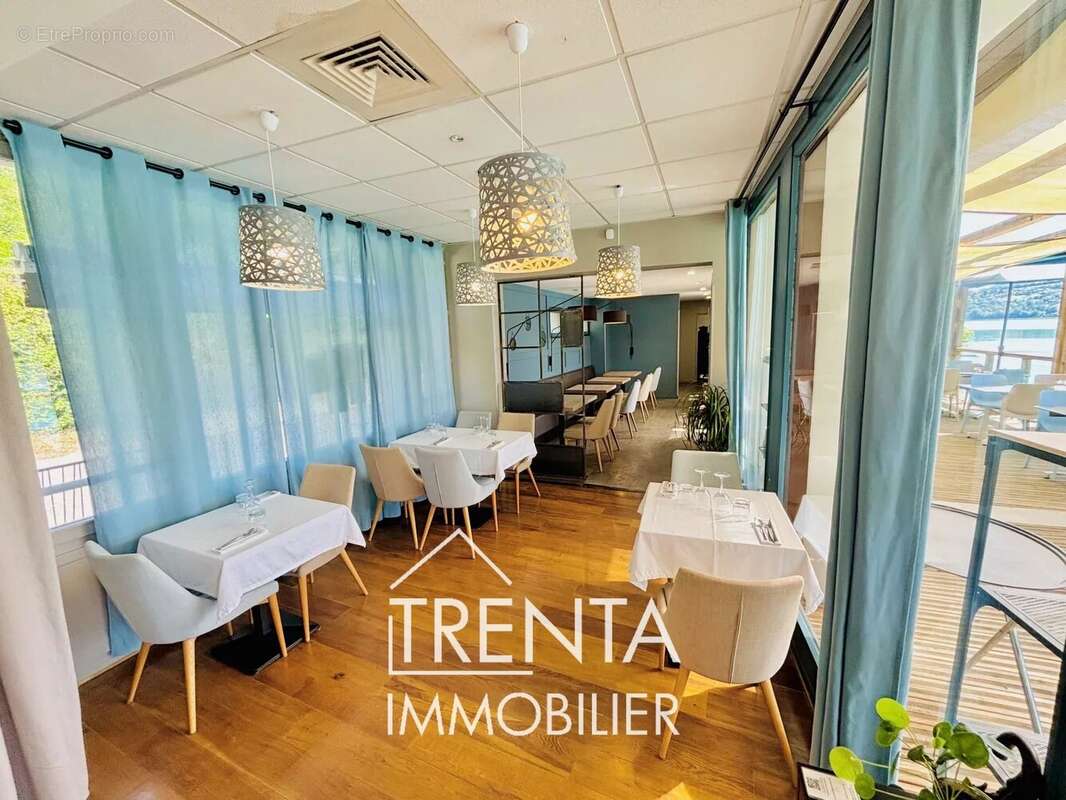 Commerce à CHASSIGNIEU