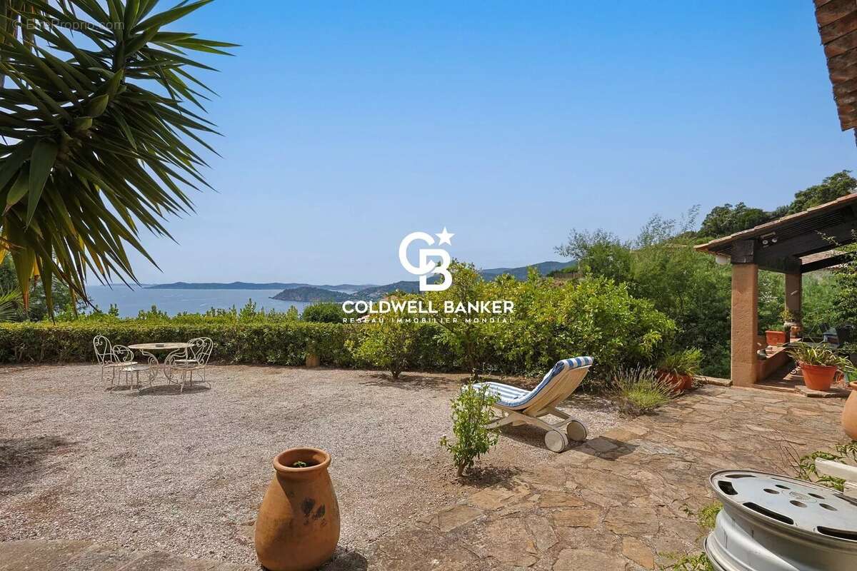 Maison à RAYOL-CANADEL-SUR-MER