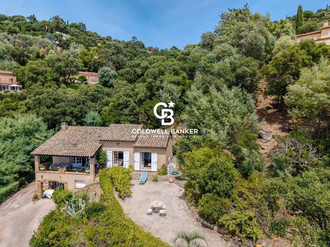 Maison à RAYOL-CANADEL-SUR-MER