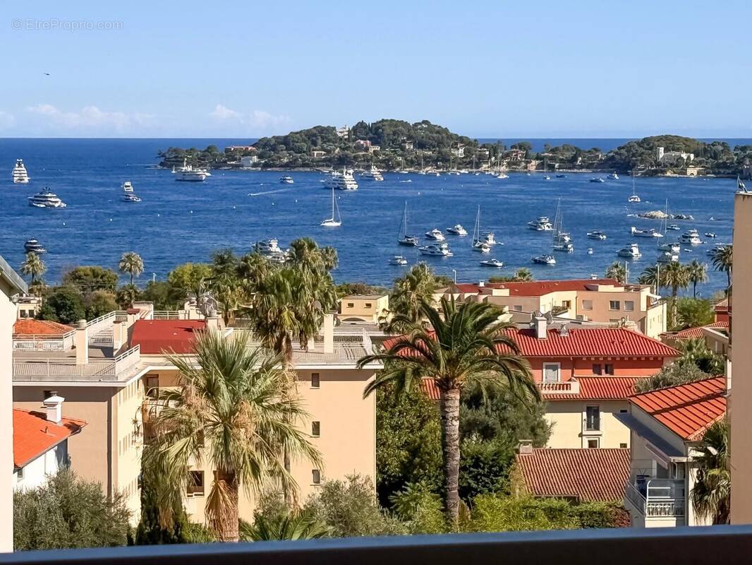 Appartement à BEAULIEU-SUR-MER