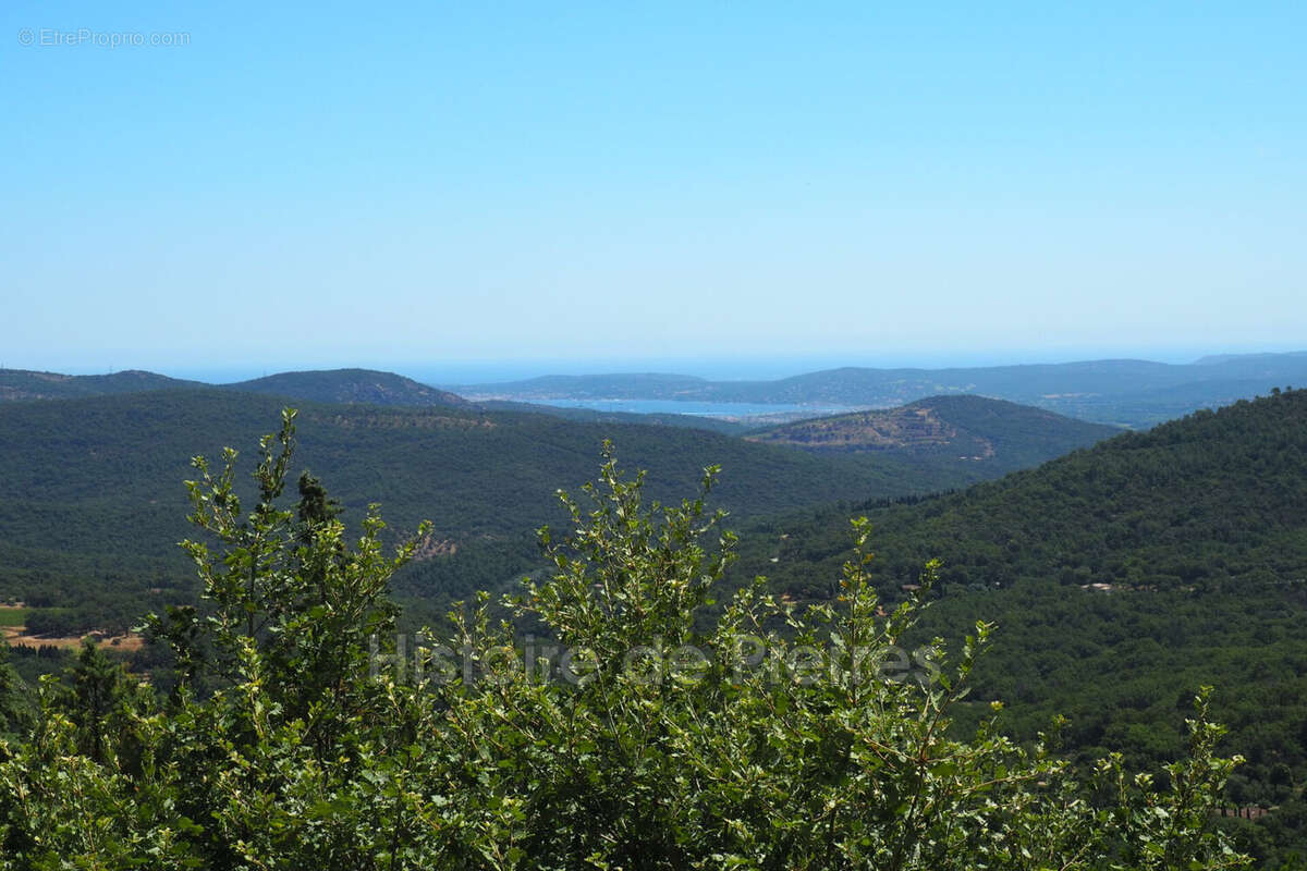 Maison à LA GARDE-FREINET