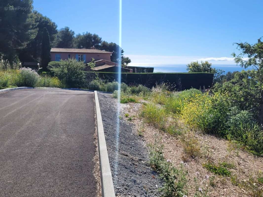 Terrain à LA TURBIE