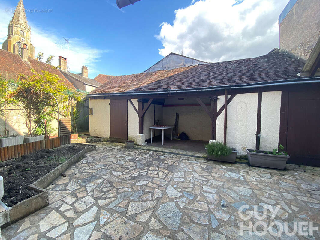 Maison à CLOYES-SUR-LE-LOIR