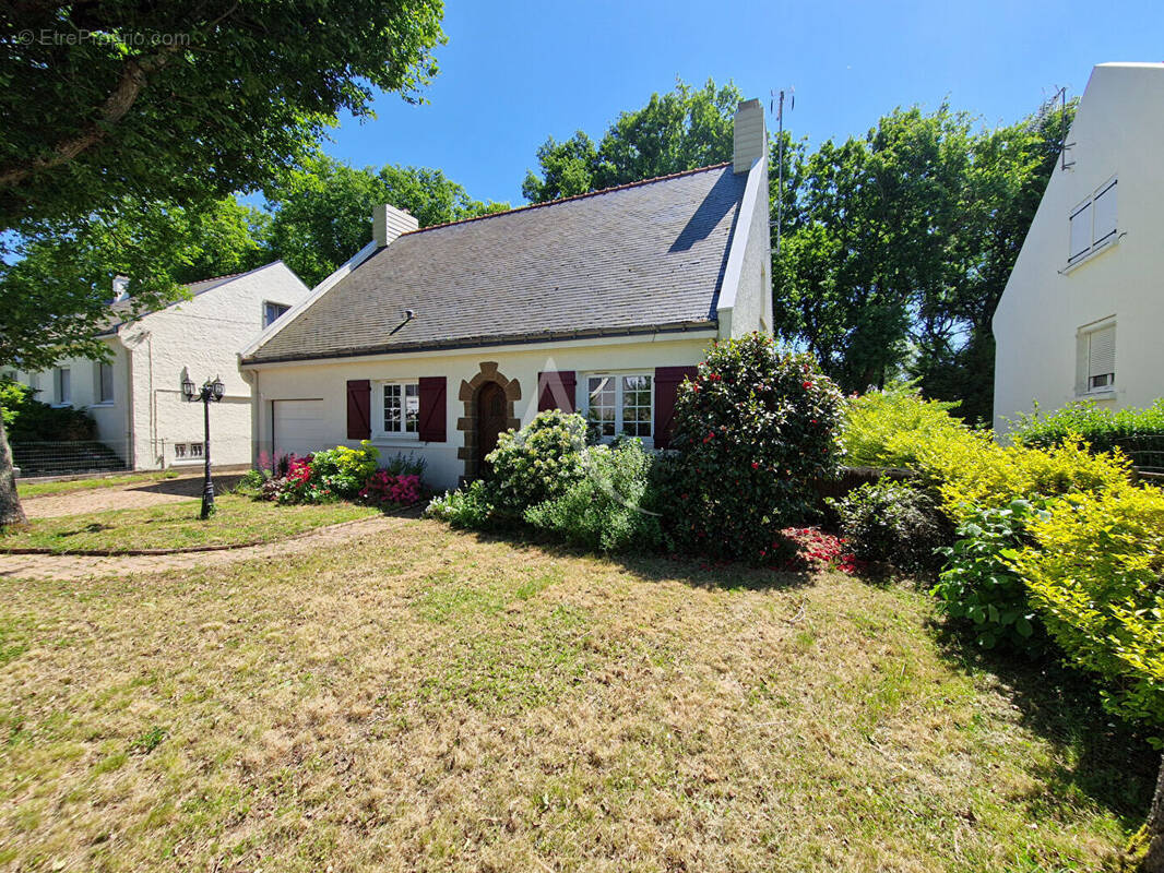 Maison à SAINTE-LUCE-SUR-LOIRE