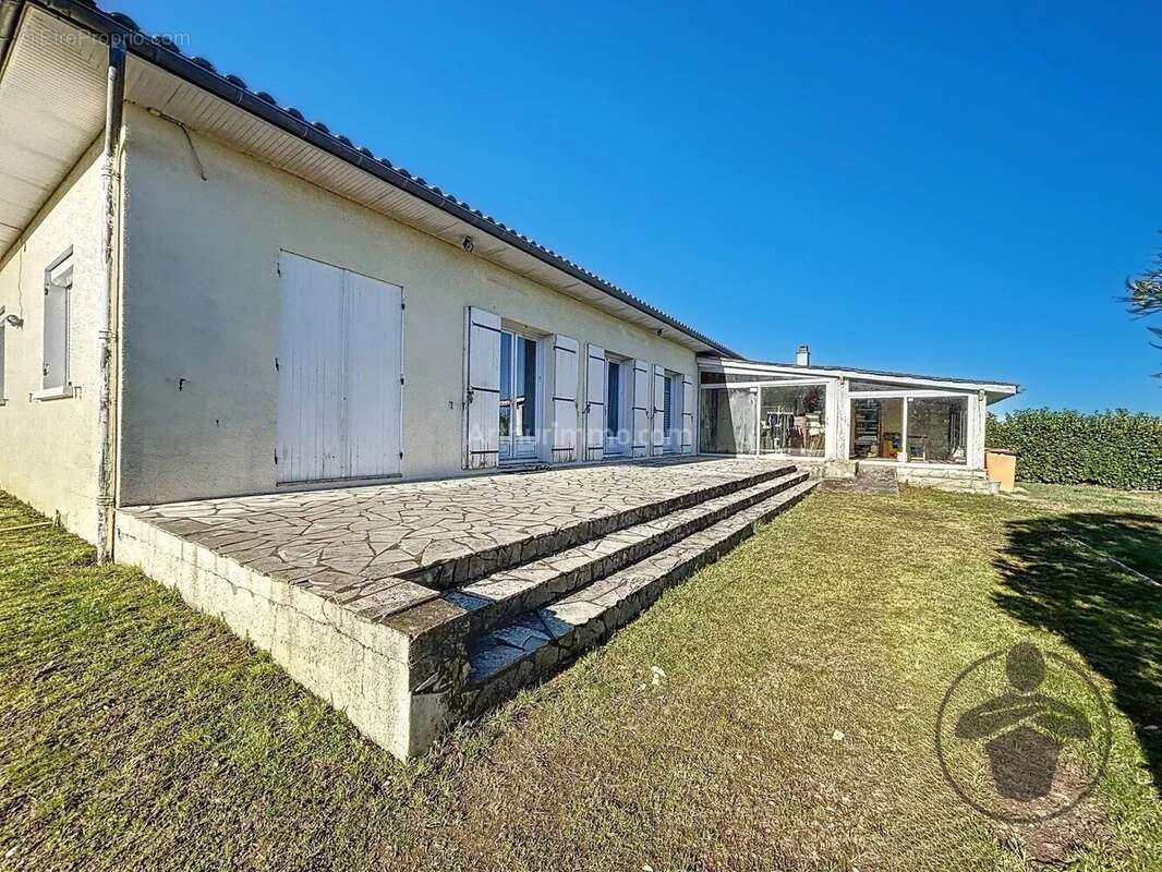 Maison à SAINT-DENIS-DE-PILE