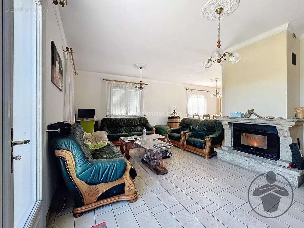 Maison à SAINT-DENIS-DE-PILE