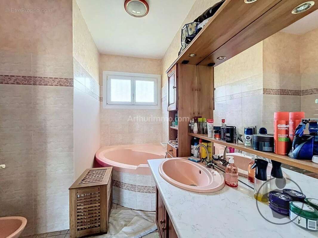 Maison à SAINT-DENIS-DE-PILE