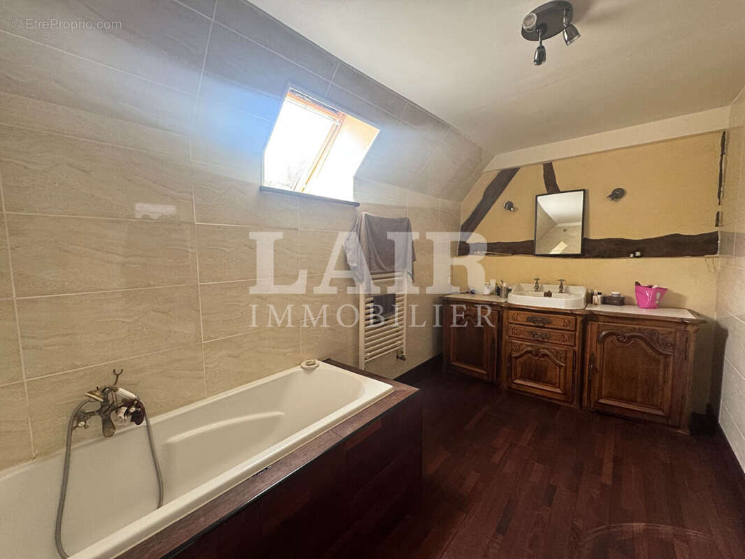 Maison à SAINT-DENIS-SUR-SARTHON