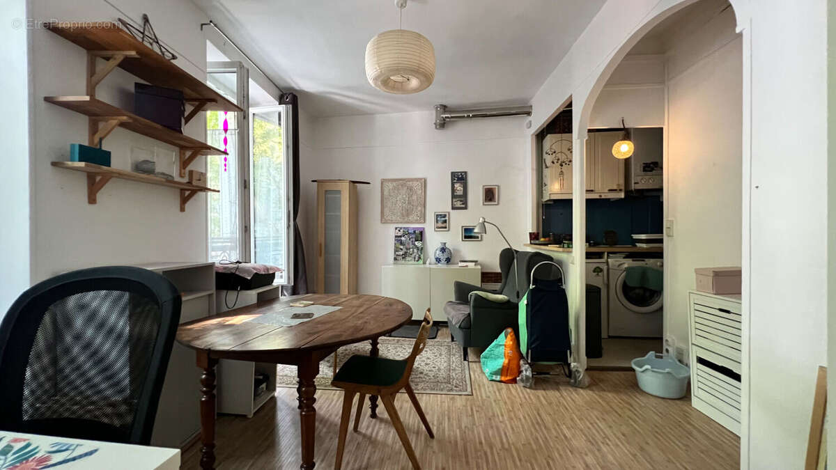 Appartement à PARIS-19E