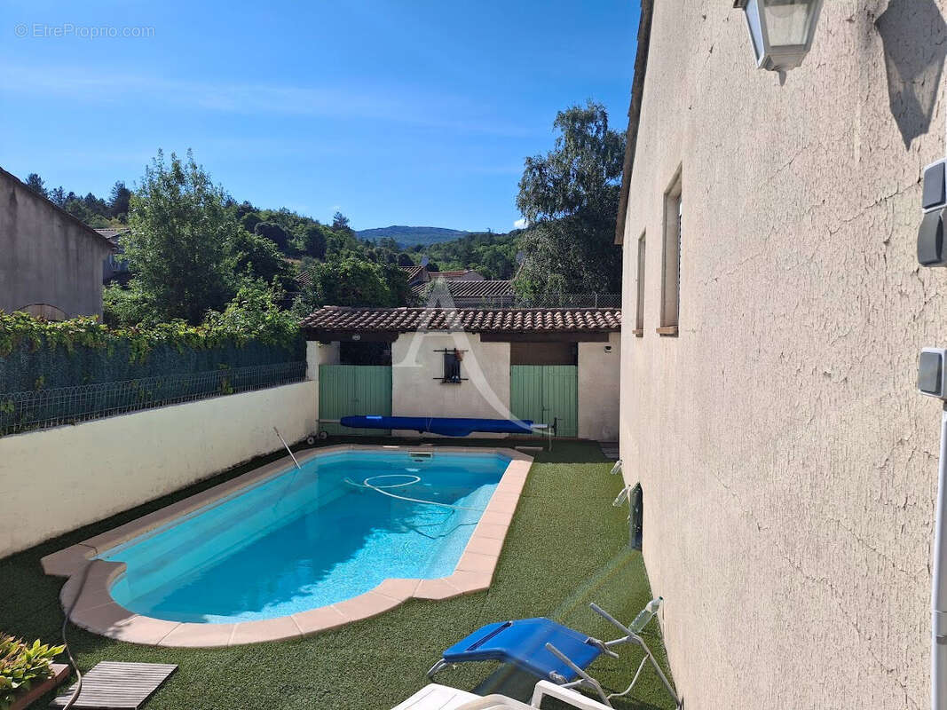 Maison à LE POUJOL-SUR-ORB