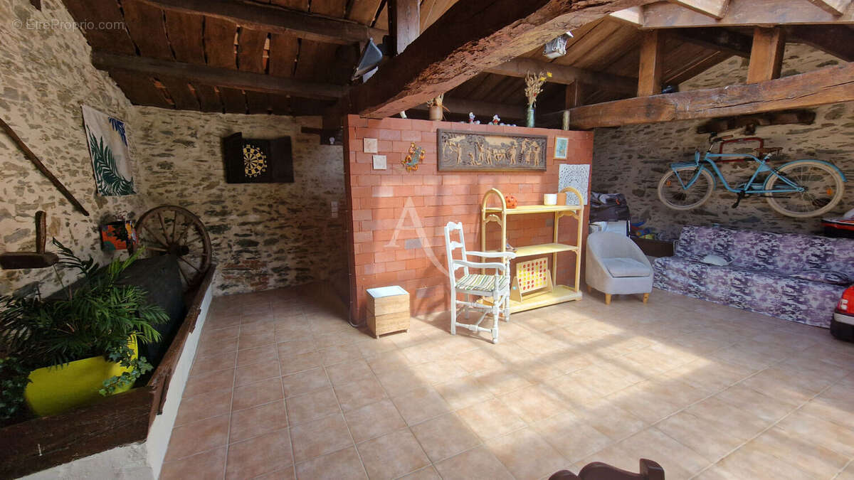 Maison à GROSBREUIL