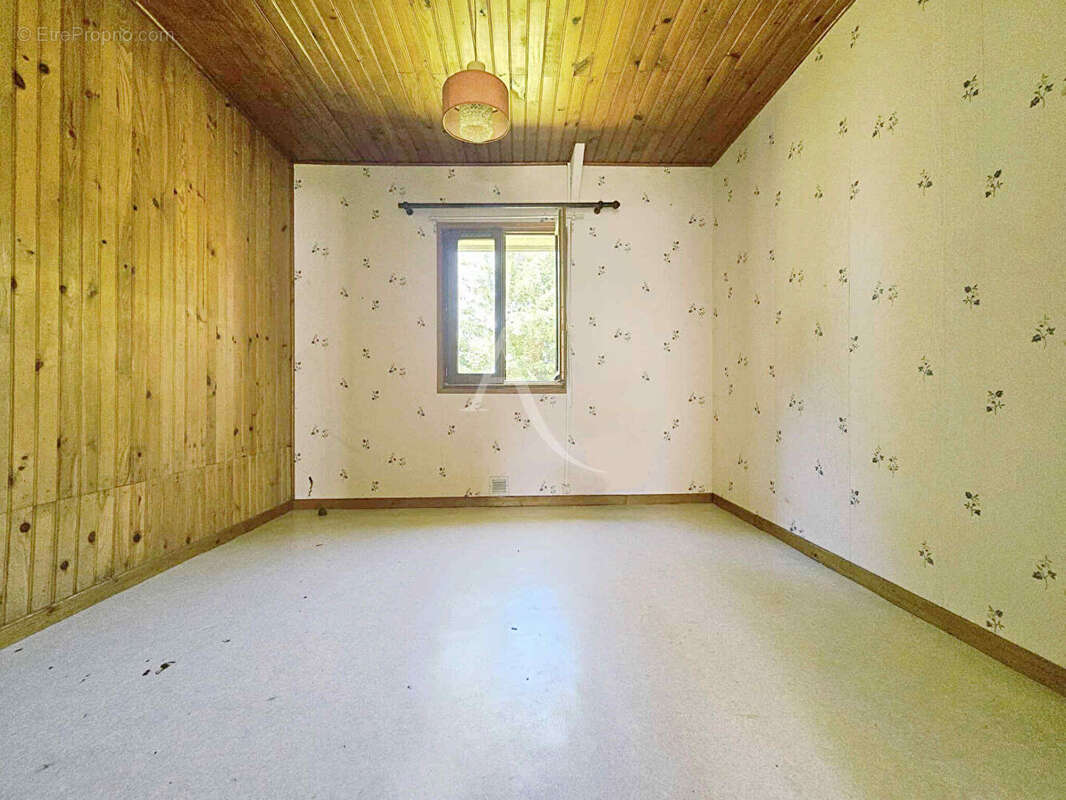 Maison à SAINT-QUENTIN-EN-TOURMONT