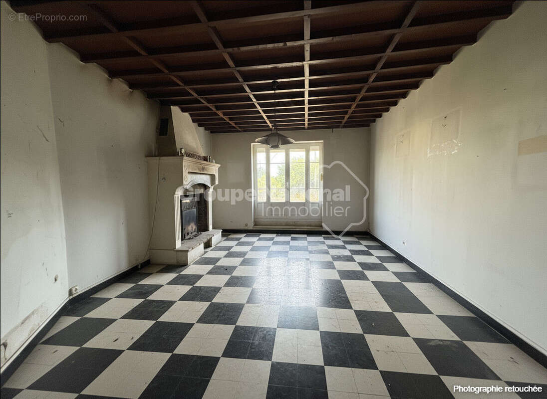 Appartement à THEZIERS