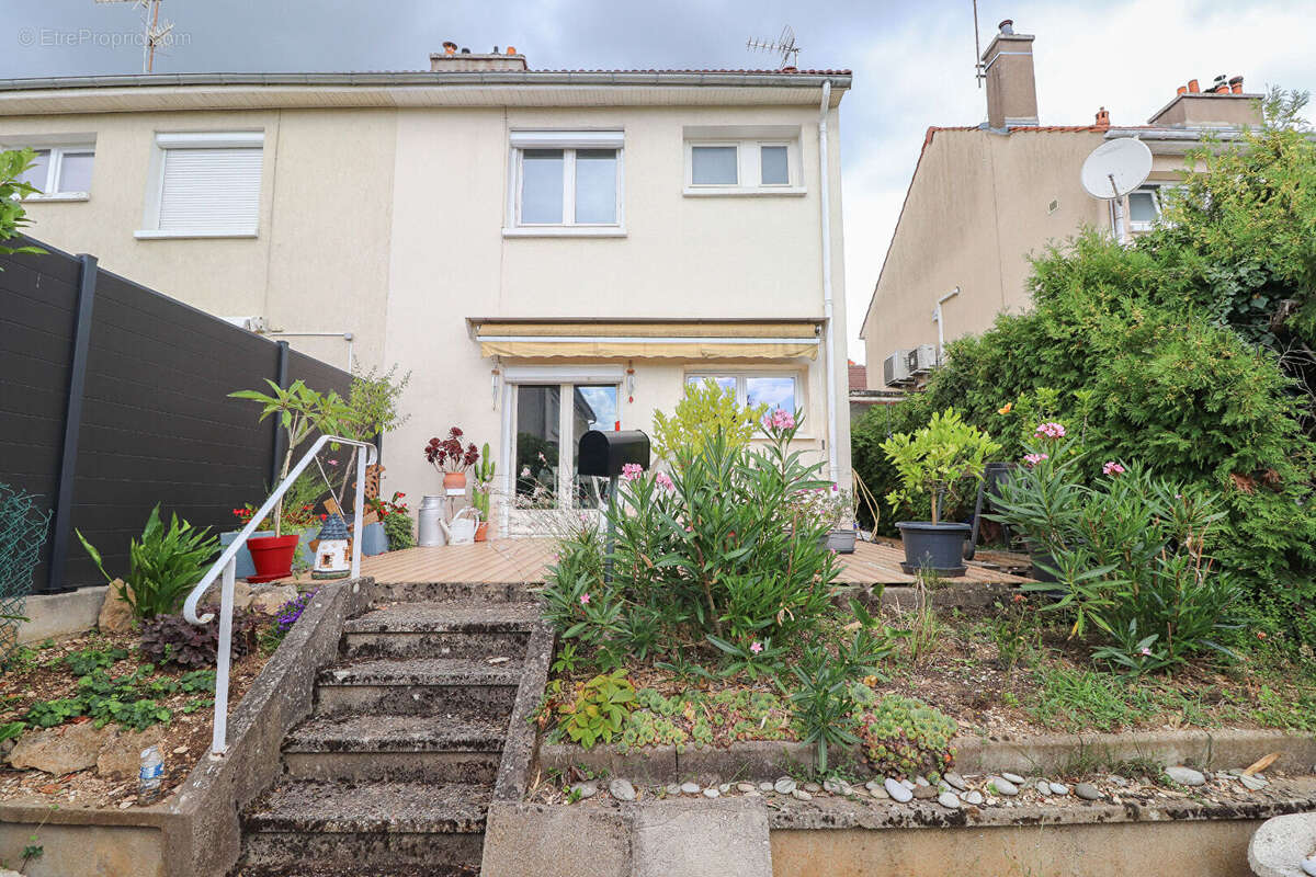 Maison à MARSANNAY-LA-COTE